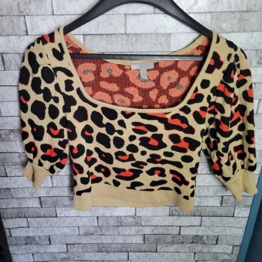 Asos size 8‎ leopard print crop sweater